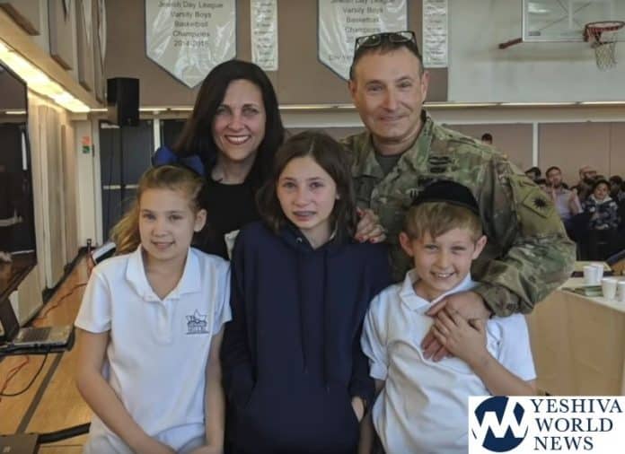 Jewish Soldier Surprises Family at Purim Party With Return From Afghanistan